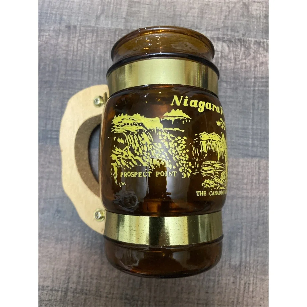 Vintage Niagara Falls, Canada Souvenir Wood Handled‎ Collectible Drinking Mug